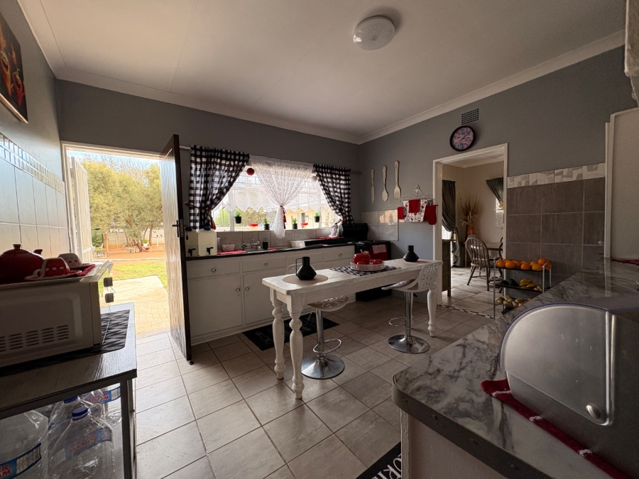 3 Bedroom Property for Sale in Flimieda North West
